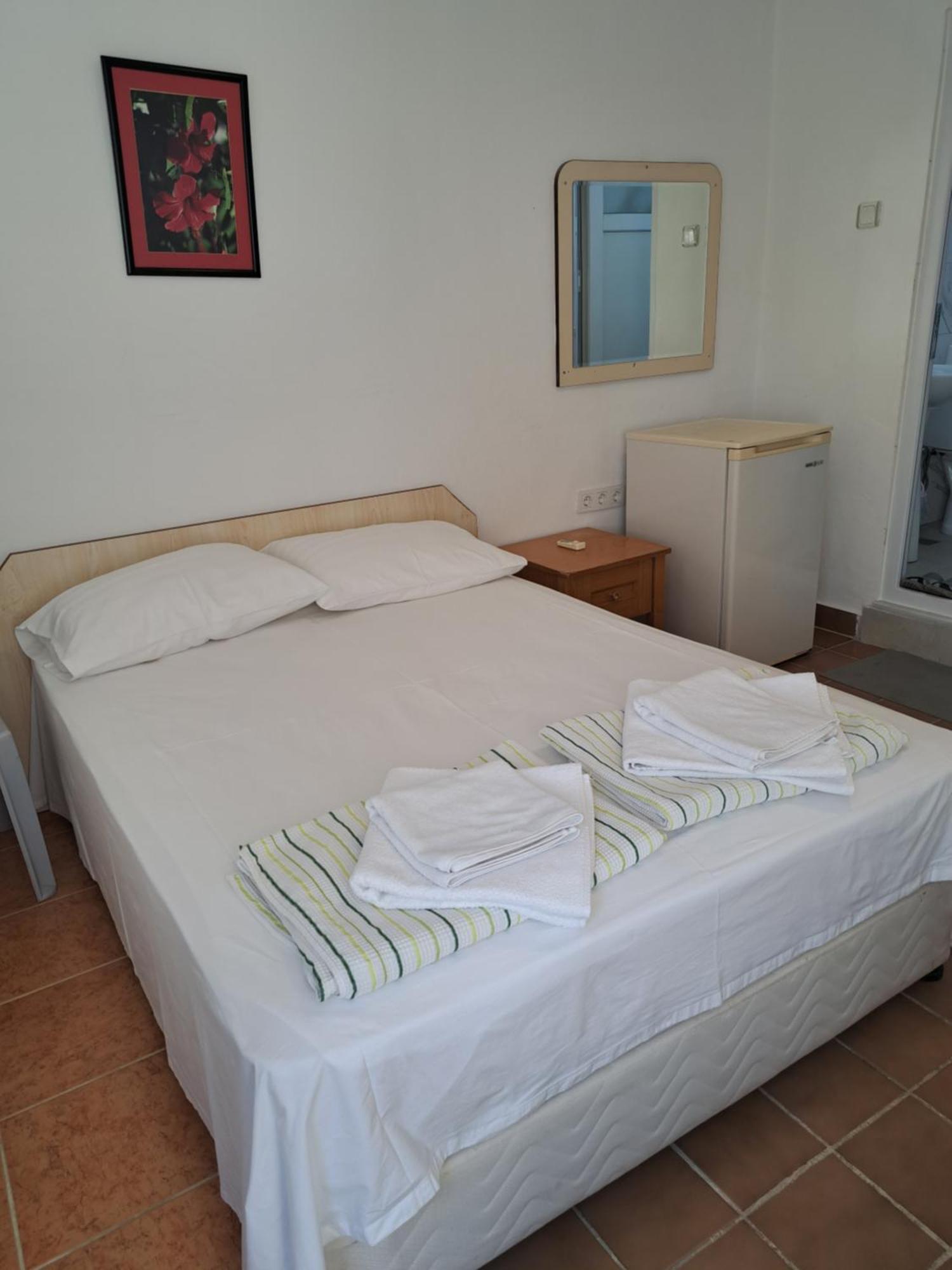 Martili Villa Lara Antalya Phòng bức ảnh