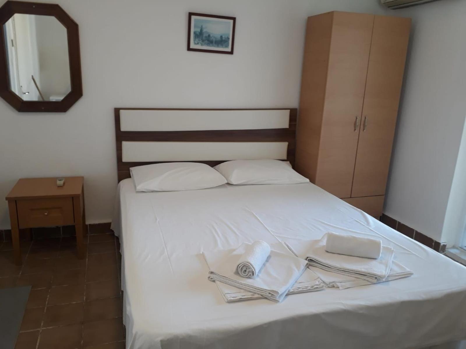 Martili Villa Lara Antalya Phòng bức ảnh